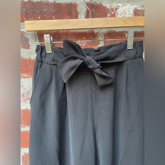 Lululemon Noir Pants High Waist Wide leg, size 4 - Picture 9 of 9